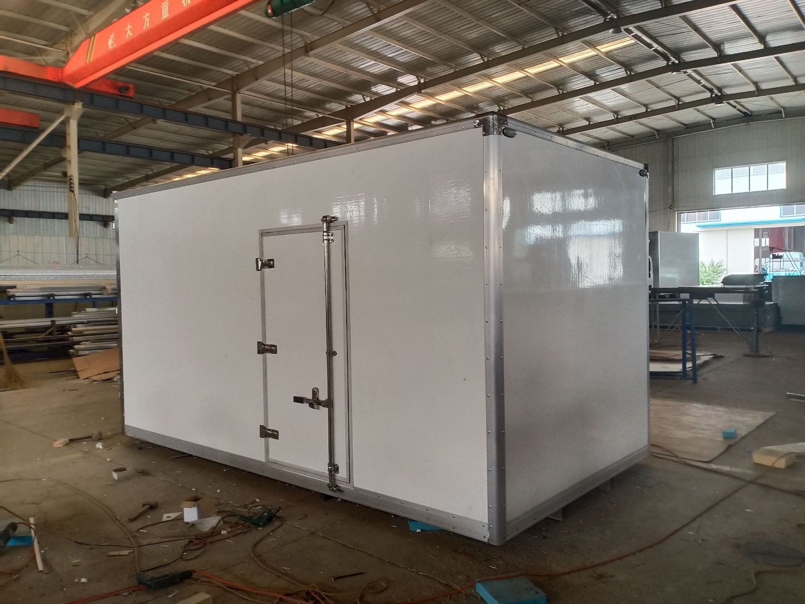 HOTECH insulated refrigerated truck body with side door in the factory