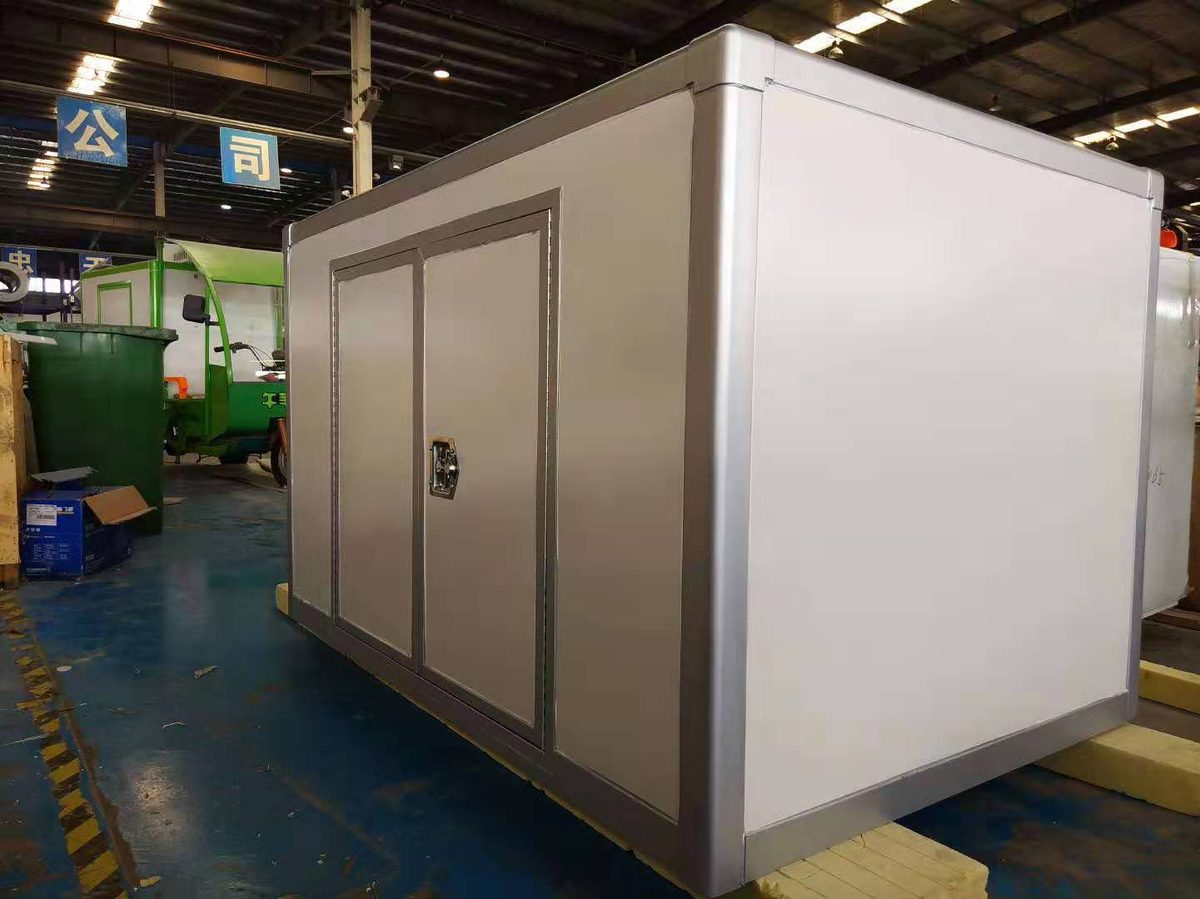 HOTECH CKD refrigerated truck body — insulated composite panels with rear door