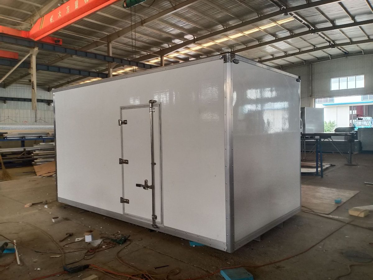 Mini refrigerated box body by HOTECH — compact cold chain solution